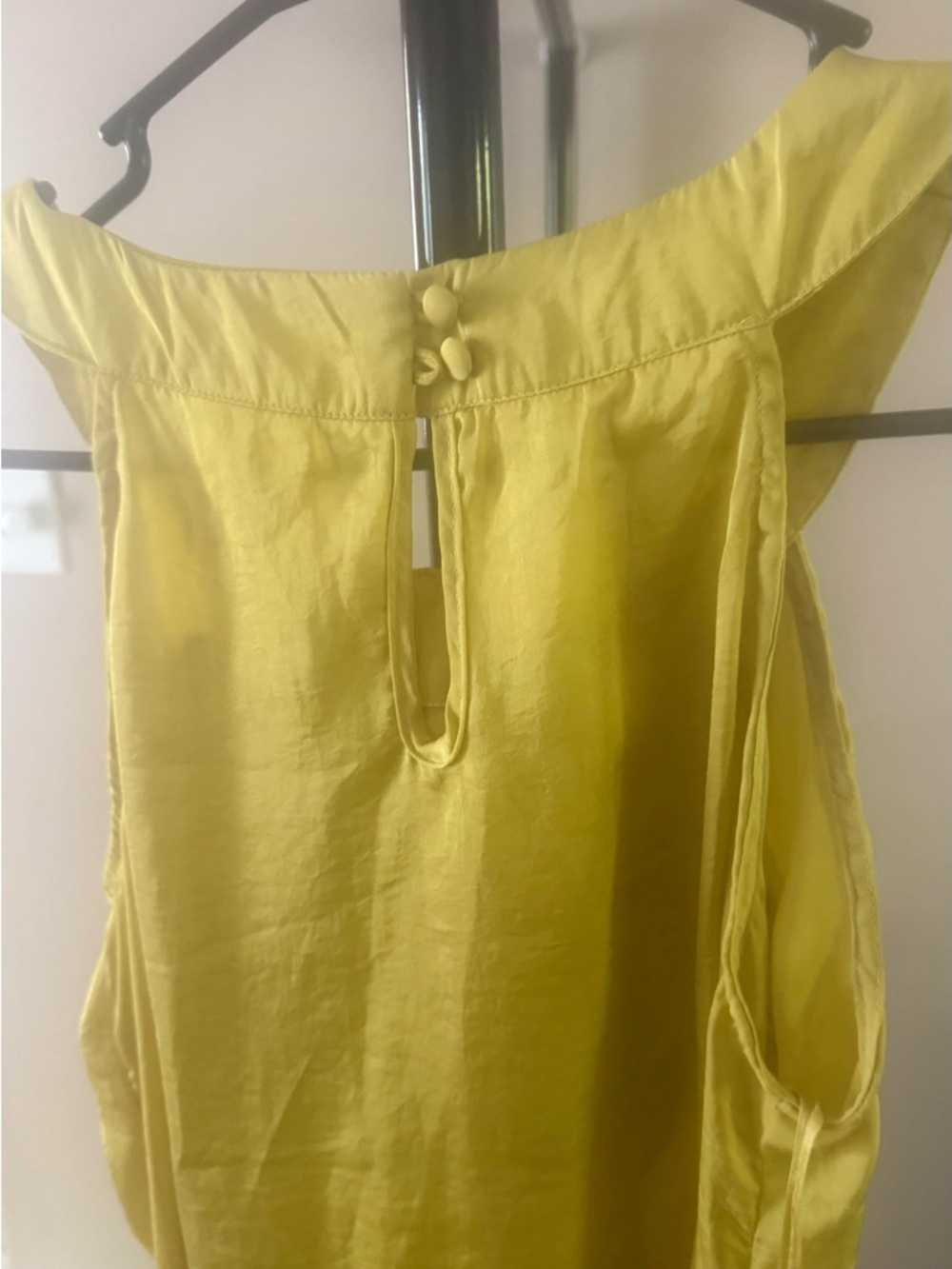 A DIVA Ruffle blouse - Picture 2 of 8